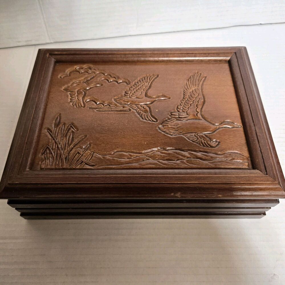 Vintage Rosalco The Commodore Bird Duck Carved Wooden Wood Jewelry Box